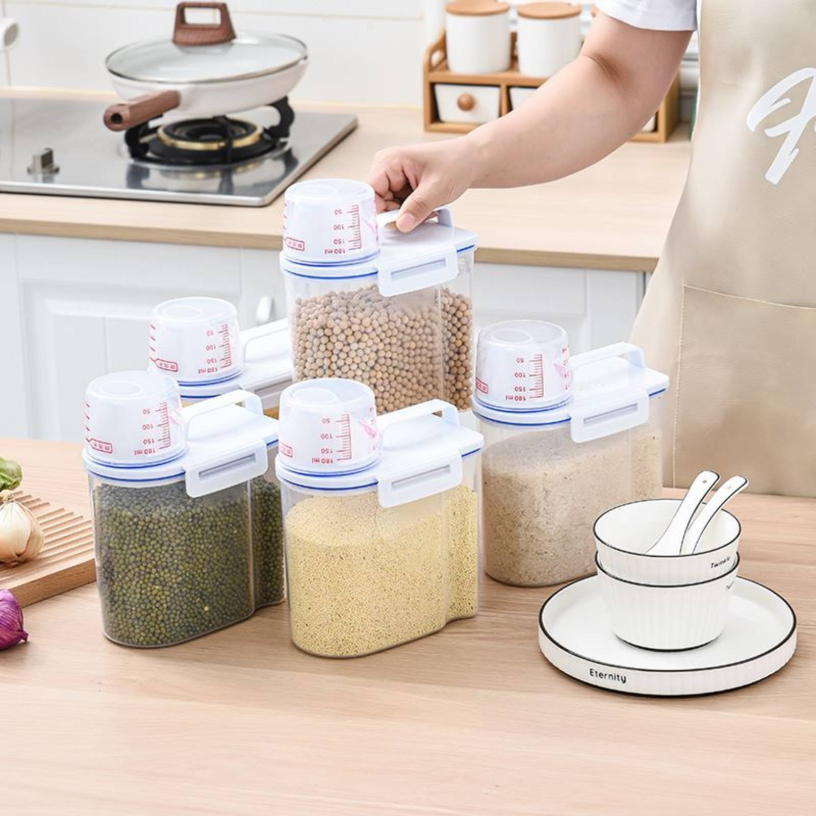 Food Storage Organizer - ภาชนะเก็บข้าวสาร กล่องจ่ายข้าวสารแบบปลอดภัย พร้อมที่ตวง ช่วยจ่ายอาหารแห้งได้อย่างง่ายดาย ฝาจ่ายข้าวสารแบบเทได้สะดวก อุปกรณ์จัดระเบียบห้องครัว